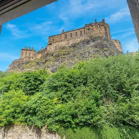 Guestready - Lovely Nest In The Old Town Edinburgh Exterior photo